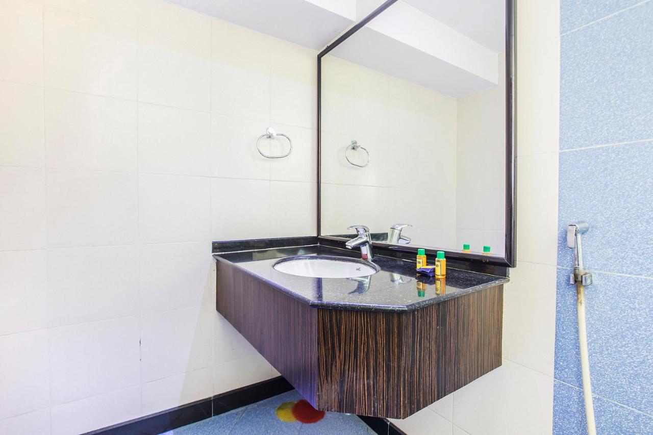 Fabhotel Savoy Airport Mumbai (Bombay)